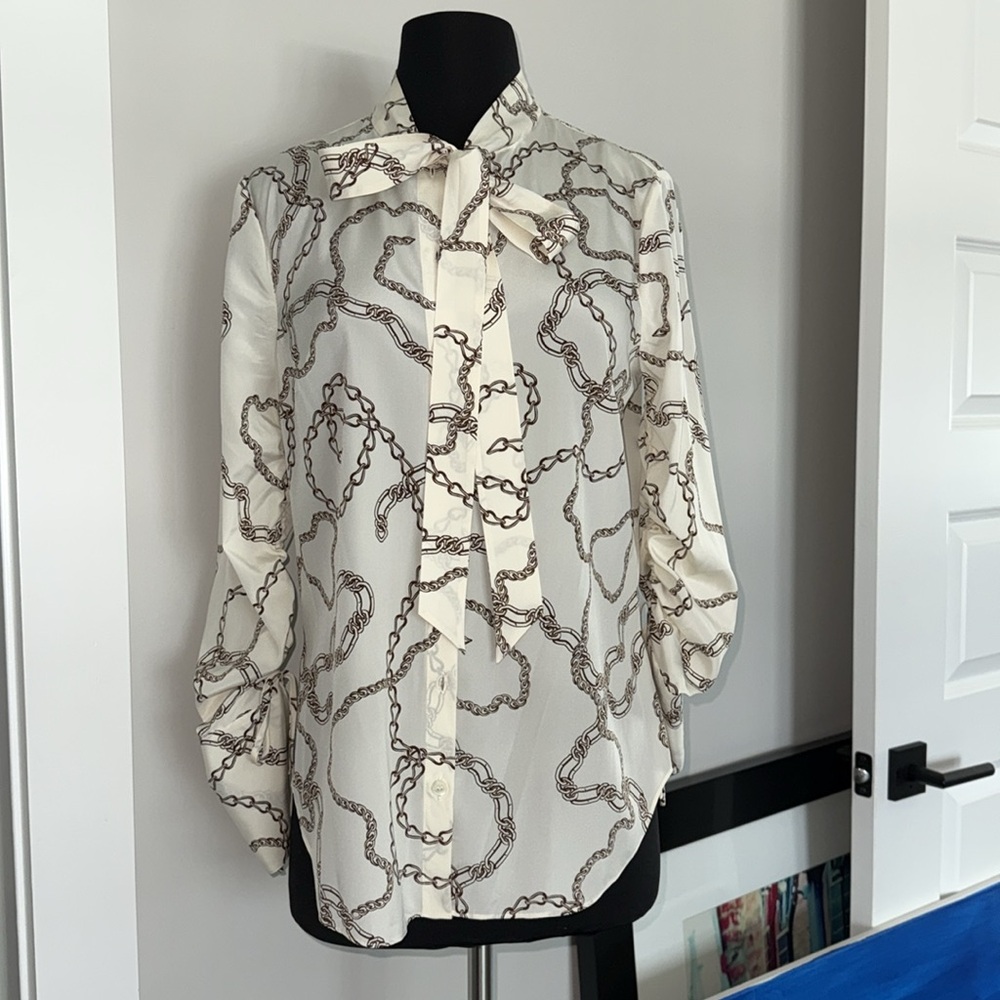 LIKE NEW Veronica Beard Silk Button Down Shirt SZ 2